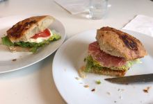 Johnnys Lunch Bar美食图片