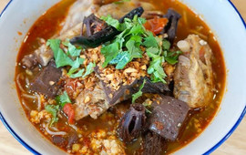 Khanom Jeen Nam Ngiao