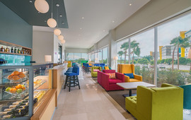 HUES Restaurant and Lobby Bar