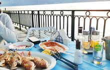 Ouzeri Fish Tavern Evripos餐厅图片