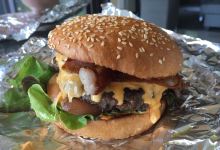 Vili's Burger Joint美食图片