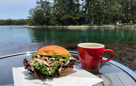 Cafe du Pin