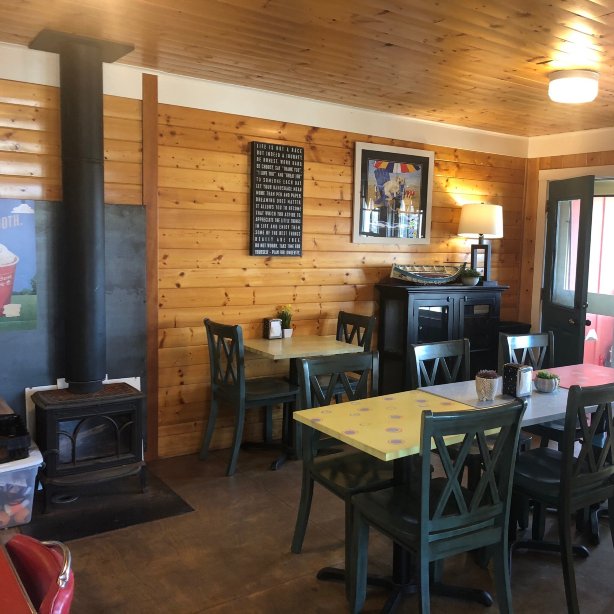 Surfhouse Pub & Cafe