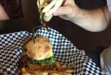 The Point Pub and Grill美食图片