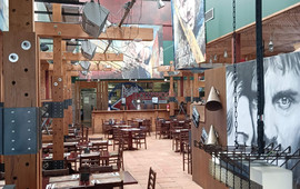 Foster's Hollywood