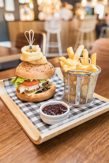 Murray Bridge Hotel- Dining Room
