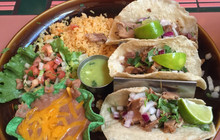 Azteca Mexican Restaurant餐厅图片