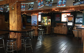 Castaway's Waterfront Bar & Grill