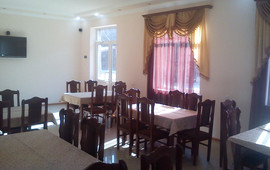 Arami Mot Restaurant Goris