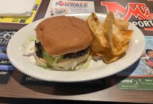 Mike's Sports Grille美食图片