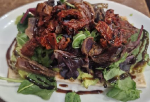 The Greenwood Tree美食图片