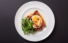 Cafe-Club Champion