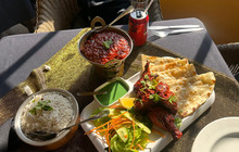 Mali's Indian Restaurant餐厅图片