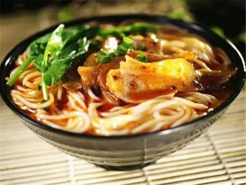 李师傅过桥米线(保国大街)