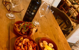 Stollies Cafe & Delicatessen