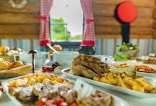 National Restaurant Lička Kuća美食图片