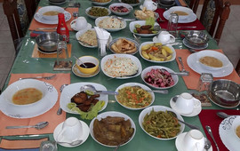 Senathilaka Guest Inn & Restaurant
