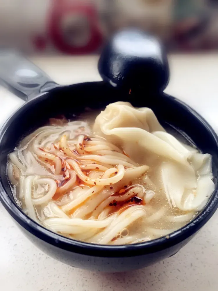 MAN BAO HUN TUN