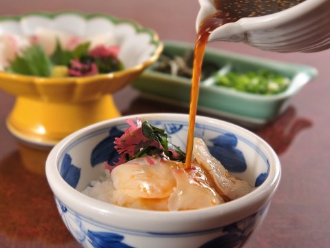 Udon Tyaya Hokuto, Tobe