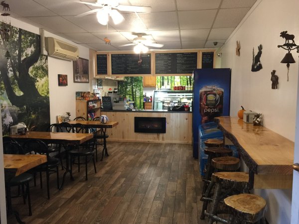 Moose On The Loose Deli