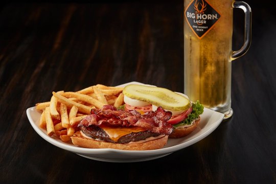 MR MIKES Steakhouse Casual Salmon Arm