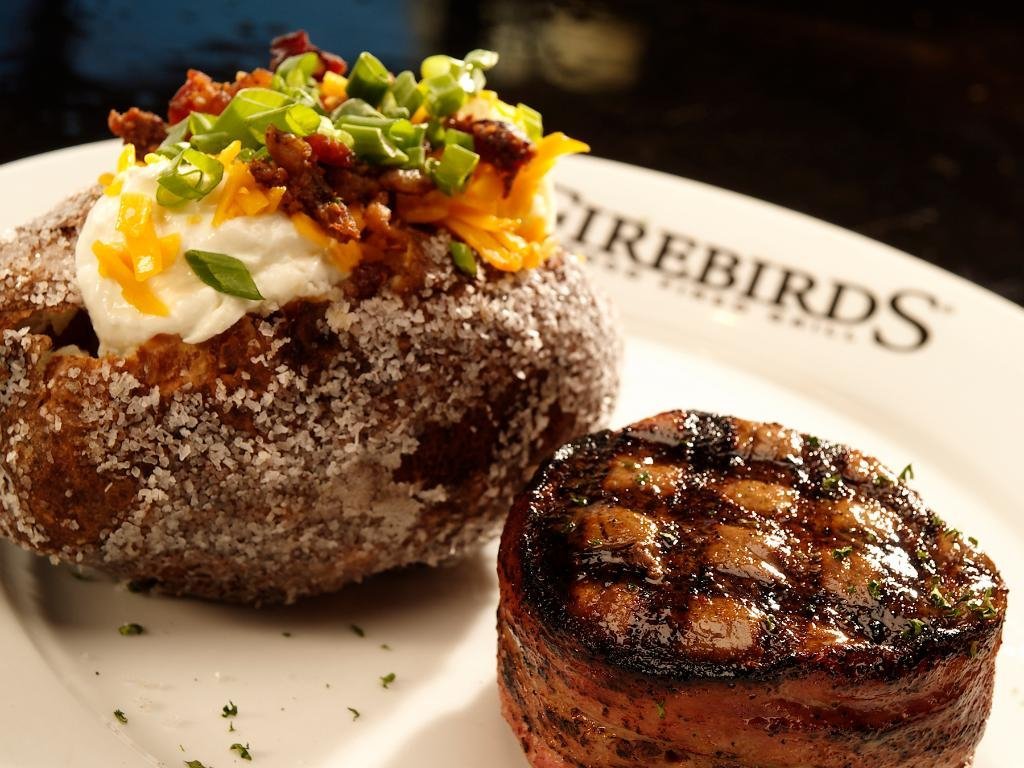 Firebirds Wood Fired Grill餐厅图片