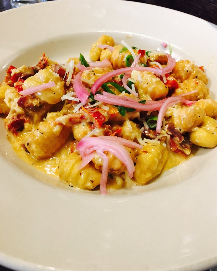 Comensoli's Italian Bistro & Bar