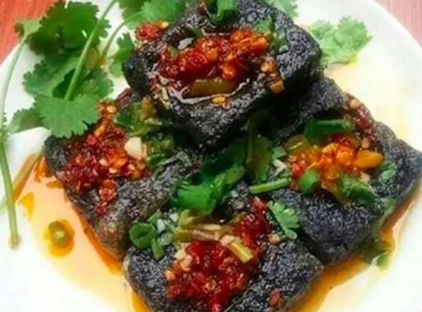 黑色经典长沙臭豆腐(燎原路店)