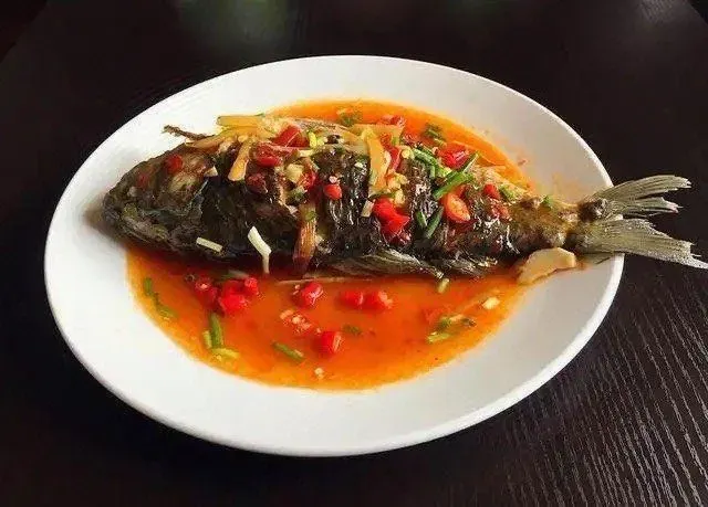 老山泉炖鱼店美食图片