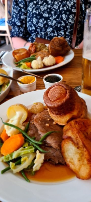 Greyhound Inn