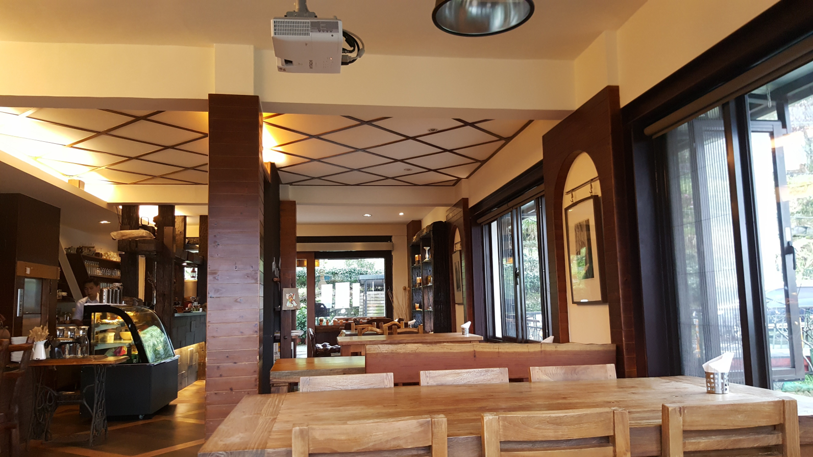 红木屋休闲茶馆