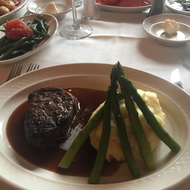 Laury's Restaurant