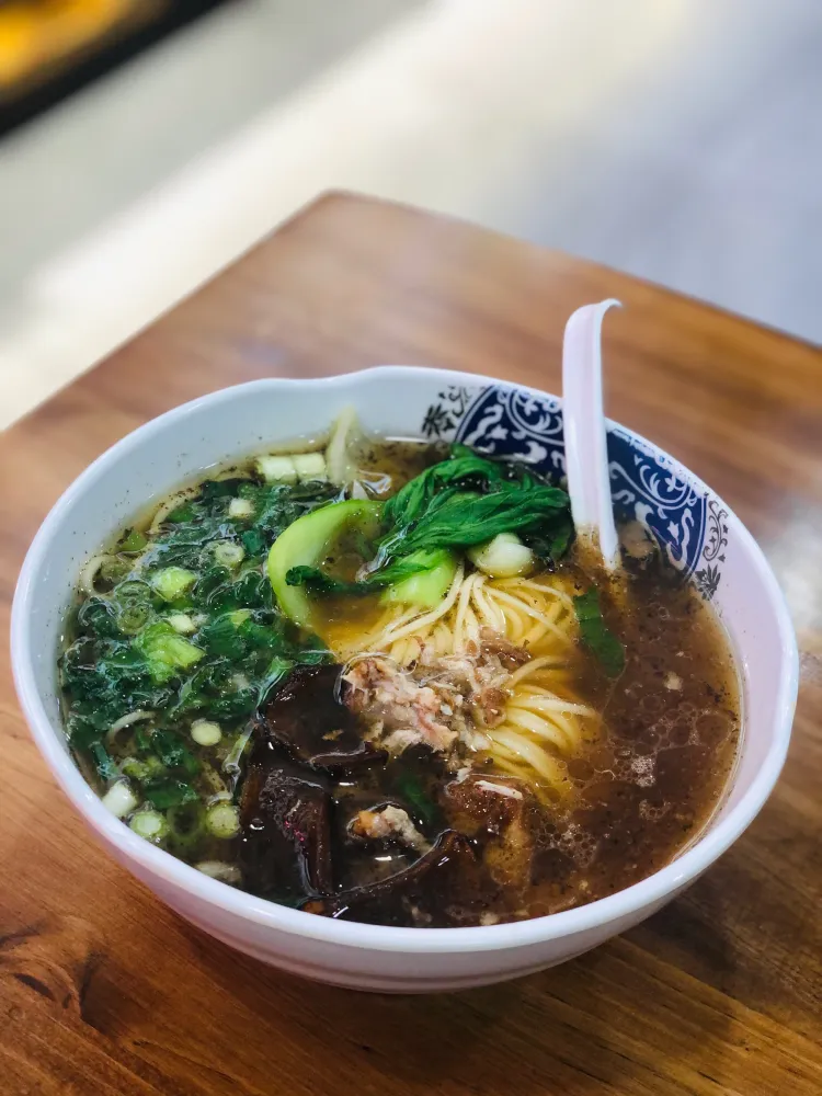虎胖拉面小肉馆(三八广场店)