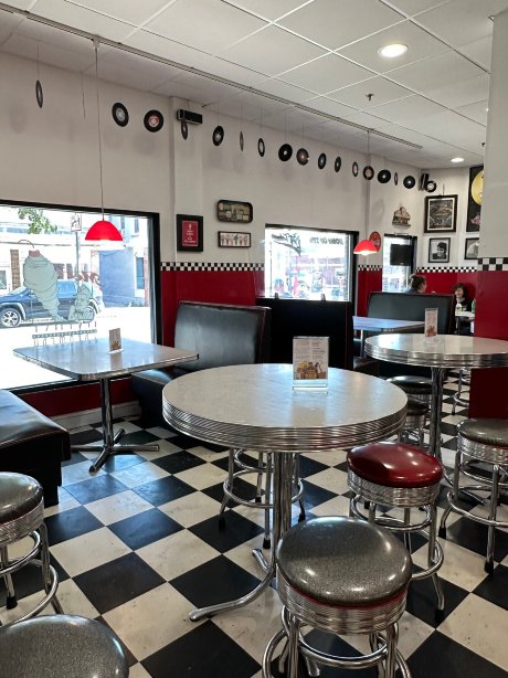 Mel's Downtown Creamery