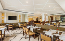 Pavilion, La Place Sarovar Portico餐厅图片