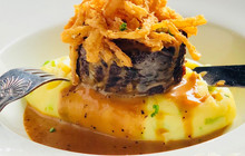 Downshire Arms Hotel & Restaurant餐厅图片