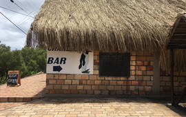 Charlies Bar