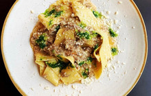 A Mano Kitchen & Bar餐厅图片