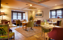 Deddington Arms Hotel and Restaurant餐厅图片