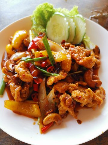 Q Bar & Restaurant