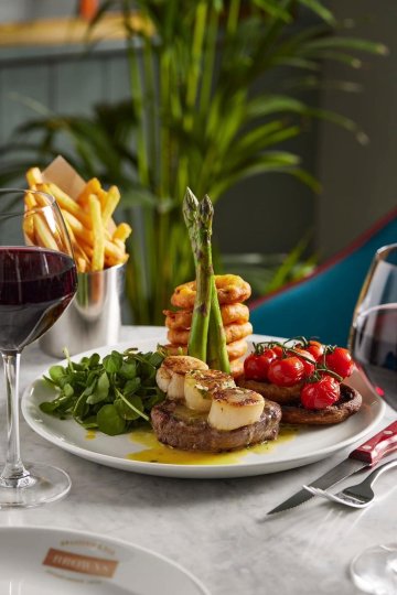 Browns Brasserie & Bar