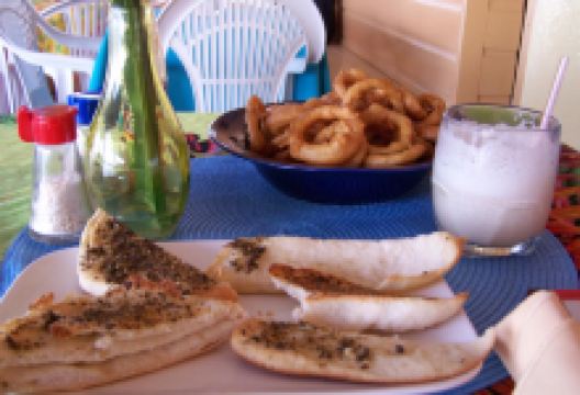 Canoe Bar美食图片