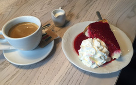 Willa Puck Cafe