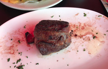 Simms Steakhouse餐厅图片