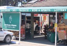 Pelican Plaza Grocery and Deli购物图片