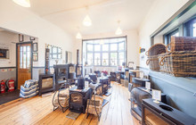 Abbey Bridge Stove Centre & Coffee House餐厅图片