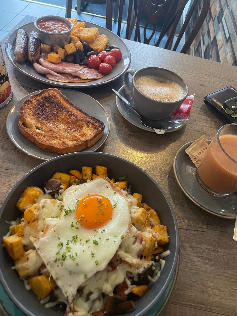The Fat Frog Cafe