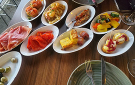 Mira Vino Y Tapas