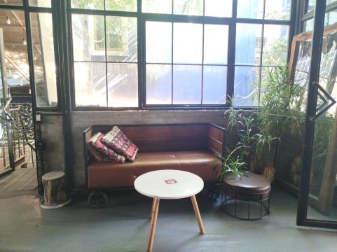 Ngầu Coffee & Store Vinh