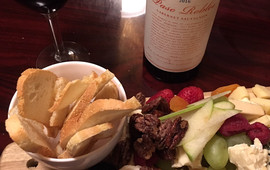 Tannins Restaurant and Wine Bar